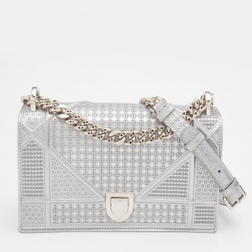 Pre Owned Dior Metallic Silver Micro Cannage Leather Small Diorama Flap Bag