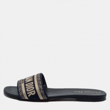 مملوكة مسبقًا Dior Navy Blue Embroidered Canvas Dway Flat Slides Size 39