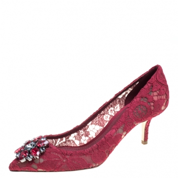 Pre Owned Dolce and Gabbana Maroon Lace Bellucci Crystal Embellished Pointed Toe Pumps Size 38.5