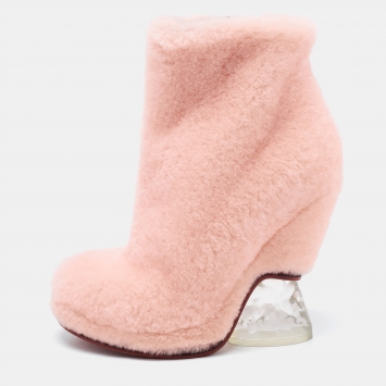 مملوكة مسبقًا Fendi Light Pink Shearling Ice Heel Ankle Boots Size 39