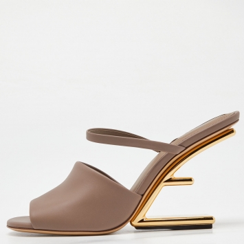 Pre Owned Fendi Beige Leather Fendi First Slide Sandals Size 40