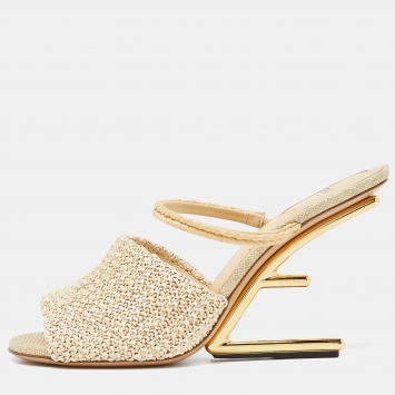 مملوكة مسبقًا Fendi Beige Raffia First Heel Mules Size 41