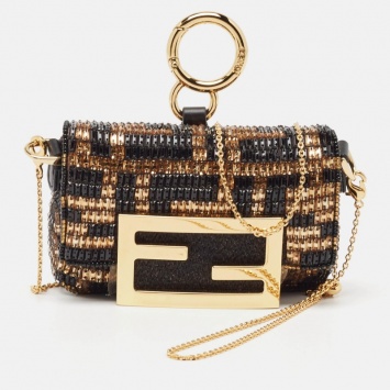 مملوكة مسبقًا Fendi Black/Gold FF Beaded Nano Baguette Charm 