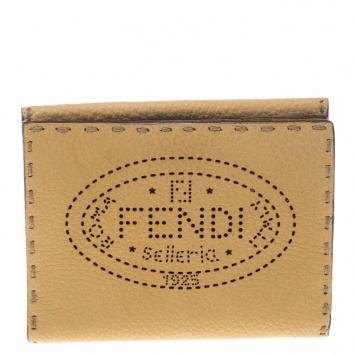 Pre Owned Fendi Tan Selleria Leather Compact Wallet