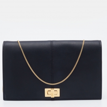 Pre Owned Fendi Black Leather Chain Clutch
