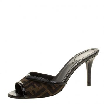 Pre Owned Fendi Black Tobacco Zucca Canvas and Patent Leather Slide Sandals Size 38