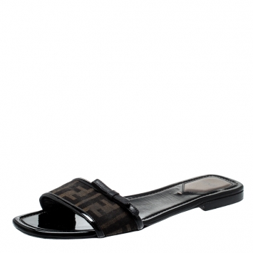 Pre Owned Fendi Brown/Beige Zucca Canvas And Patent Leather Trim Slides Size 40