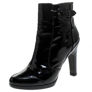 مملوكة مسبقًا Fendi Black Patent Leather Zip Ankle Boots Size 38.5