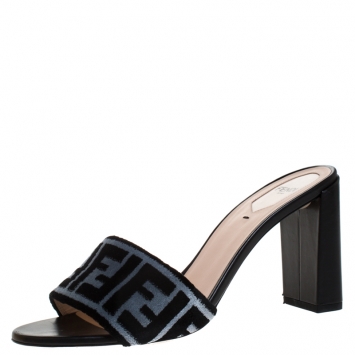 Pre Owned Fendi Grey/Black Zucca Velvet Slip On Slides Size 40