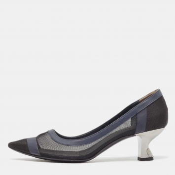 مملوكة مسبقًا Fendi Black/Navy Blue Mesh and Leather Colibri Pumps Size 37.5