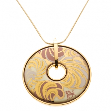 Pre Owned Frey Wille Magic Sphinx Fire Enamel Gold Plated Round Pendant Necklace