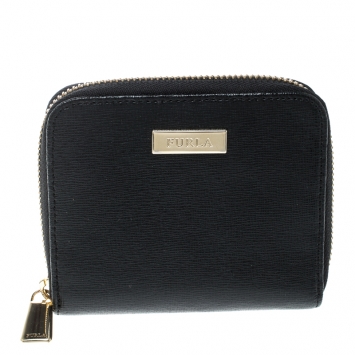 Pre Owned Furla Black Leather Small Classic Zip Around Wallet 