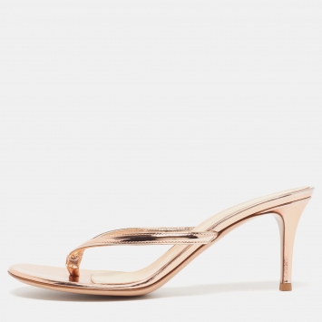 Pre Owned Gianvito Rossi Rose Gold Patent Leather Thong Sandals Size 39