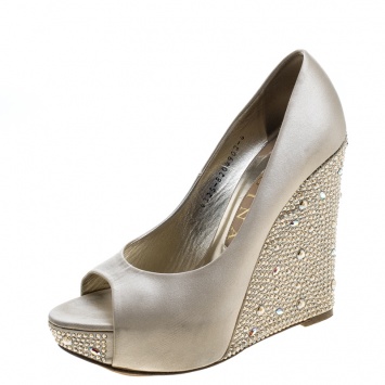 Pre Owned Gina Beige Satin Crystal Embellished Wedge Peep Toe Platform Pumps Size 37