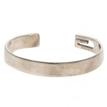 Pre Owned Gucci Silver Bangle Bracelet 18CM