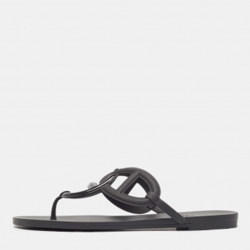 Pre Owned Hermes Black Rubber Egerie Thong Flats Size 39