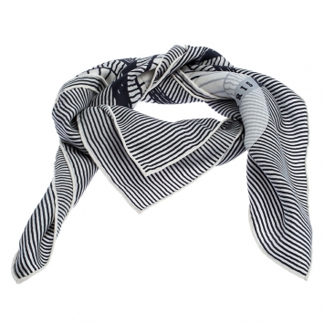 Pre Owned Hermes White & Navy Suite et Poursuite Silk Scarf