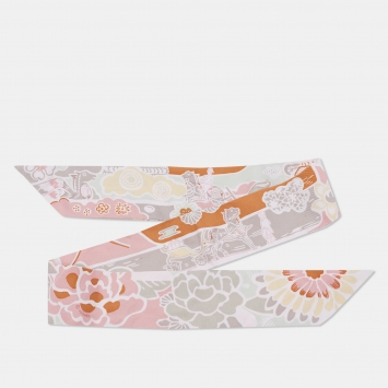 Pre Owned Hermes Pink Silk Bingata Vieux Rose Vert De Twilly Scarf