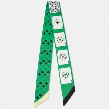 Pre Owned Hermes Green Jeu de Cartes Printed Silk Twilly