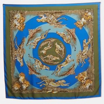 مملوكة مسبقًا Hermes Blue/Green Geupards Print Silk Square Scarf