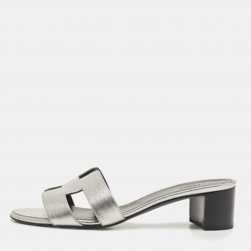Pre Owned Hermes Silver Leather Oasis Slide Sandals Size 38