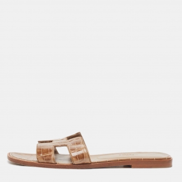 Pre Owned Hermes Brown Croc Embossed Oran Flat Slides Size 39