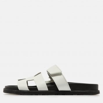 Pre Owned Hermes White Leather Chypre Slide Flats Size 39