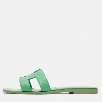 Pre Owned Hermes Green Leather Oran Slide Flats Size 38