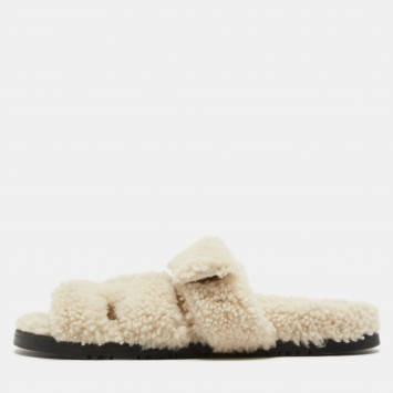 Pre Owned Hermes Off White Shearling Chypre Flat Slides Size 37