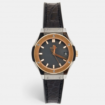 Pre Owned Hublot Black 18K Rose Gold Titanium Rubber Classic Fusion 581.NO.1181.RX Women's Wristwatch 33 mm
