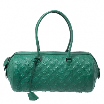 Pre Owned Louis Vuitton Green Monogram Revelation Neo Papillon GM