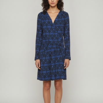 مملوكة مسبقًا Maje Blue/Black Printed Crepe Drop Waist Raby Shift Dress L