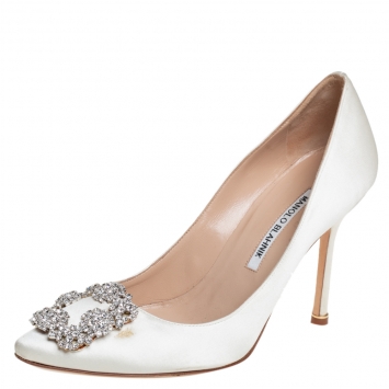 Pre Owned Manolo Blahnik White Satin Hangisi Crystal Embellished Pumps Size 38
