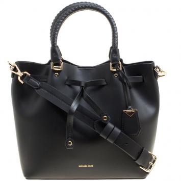 Pre Owned Michael Kors Black Leather Blakely Drawstring Bucket Bag