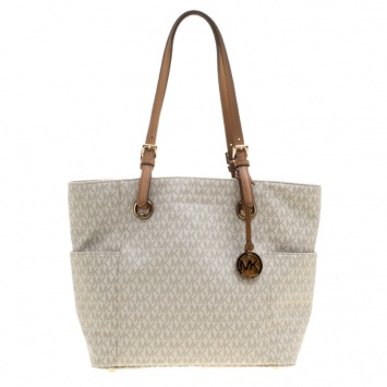 Pre Owned Michael Michael Kors Off White Signature Canvas Jet Set Tote