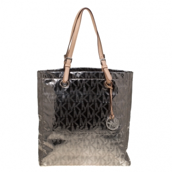 Pre Owned Michael Michael Kors Silver Signature Patent Leather Jet Set North South Tote
