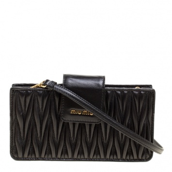 Pre Owned Miu Miu Black Matelasse Leather Phone Bag