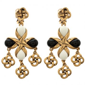 Pre Owned Oscar De La Renta Black And White Resin Gold Tone Clip-on Long Earrings