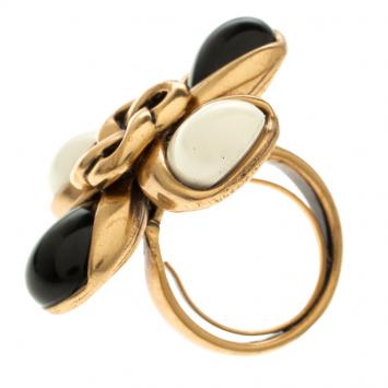 Pre Owned Oscar De La Renta Black And White Resin Gold Tone Ring Size 52
