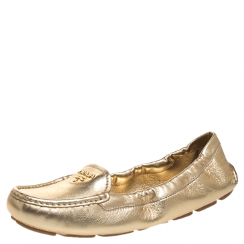 Pre Owned Prada Gold Leather Scrunch Slip On Loafers Size 38.5