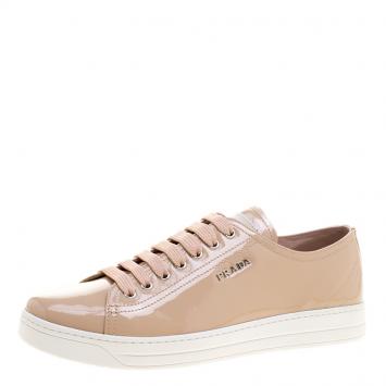 مملوكة مسبقًا Prada Sport Beige Patent Leather Sneakers Size 38