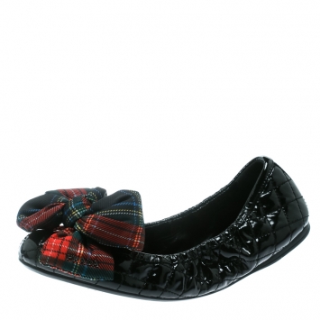 مملوكة مسبقًا Prada Sport Black Quilted Patent Leather Tweed Check Print Bow Scrunch Ballet Flats Size 38.5