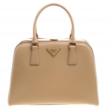 Pre Owned Prada Beige/Caramel Patent Leather Pyramid Frame Top Handle Bag