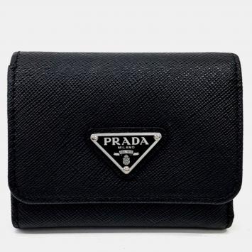 مملوكة مسبقًا Prada Black Leather Prada Saffiano Wallet (1MH043)