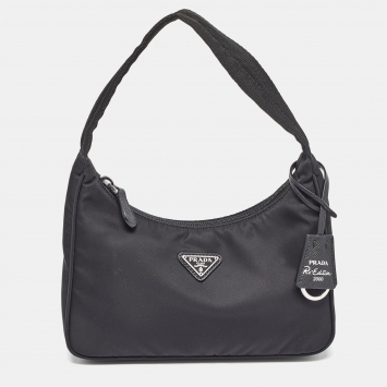 Pre Owned Prada Black Nylon Re-Edition 2000 Baguette Bag