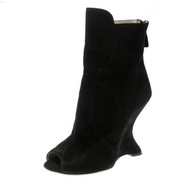 مملوكة مسبقًا Prada Black Suede Peep Toe Wedge Ankle Boots Size 36