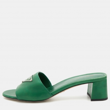 Pre Owned Prada Green Leather Triangle Logo Open Toe Slide Sandals Size 39