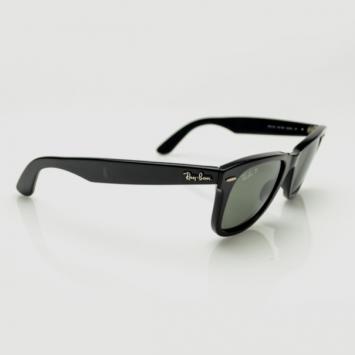 Pre Owned Ray-Ban Black Polarized Unisex Wayfarers