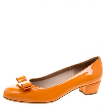 Pre Owned Salvatore Ferragamo Marigold Orange Patent Leather Vara Bow Block Heel Pumps Size 40