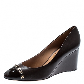 Pre Owned Salvatore Ferragamo Chocolate Brown Leather Nana Cap Toe Chain Detail Wedge Pumps Size 40.5
